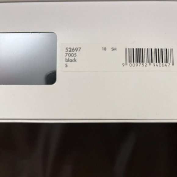 Austrian Luxury WOLFORD Softwood Virgin Wool Long Pullover in Black MSRP$550 - Picture 4 of 5